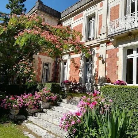 Domaine De Champ Rose + Piscine Chauffee, Couverte * Saint-Laurent-de-Belzagot