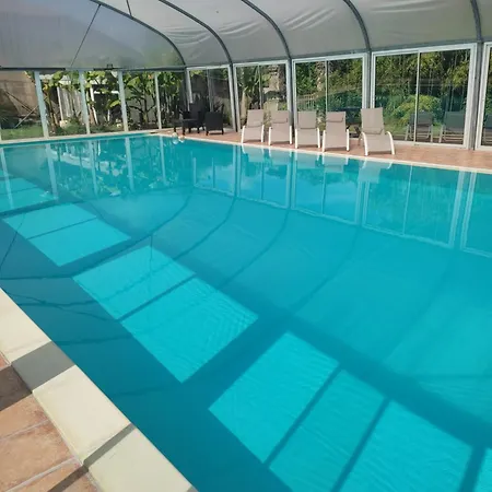 Vakantiehuis Domaine De Champ Rose + Piscine Chauffee, Couverte *