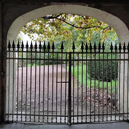 Vakantiehuis Domaine De Champ Rose + Piscine Chauffee, Couverte