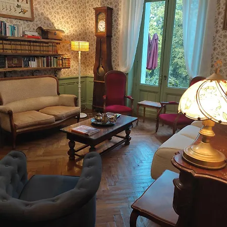 Vakantiehuis Domaine De Champ Rose + Piscine Chauffee, Couverte