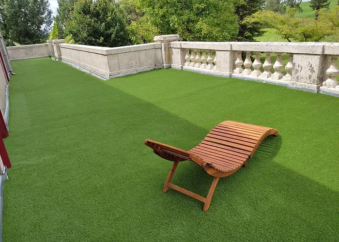 Сasa de vacaciones Domaine De Champ Rose + Piscine Chauffée, Couverte Saint-Laurent-de-Belzagot